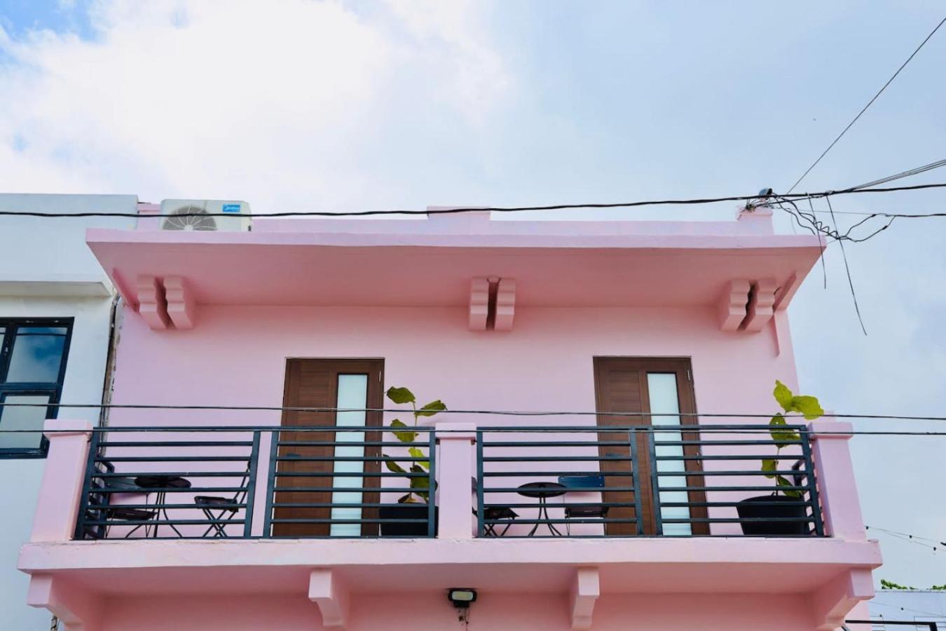 Hotel 11 Balcony Bliss In Creative Santurce *