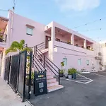 Room 11 Balcony Bliss In Creative Santurce